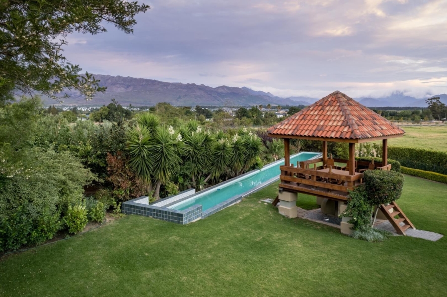 5 Bedroom Property for Sale in Winelands Western Cape